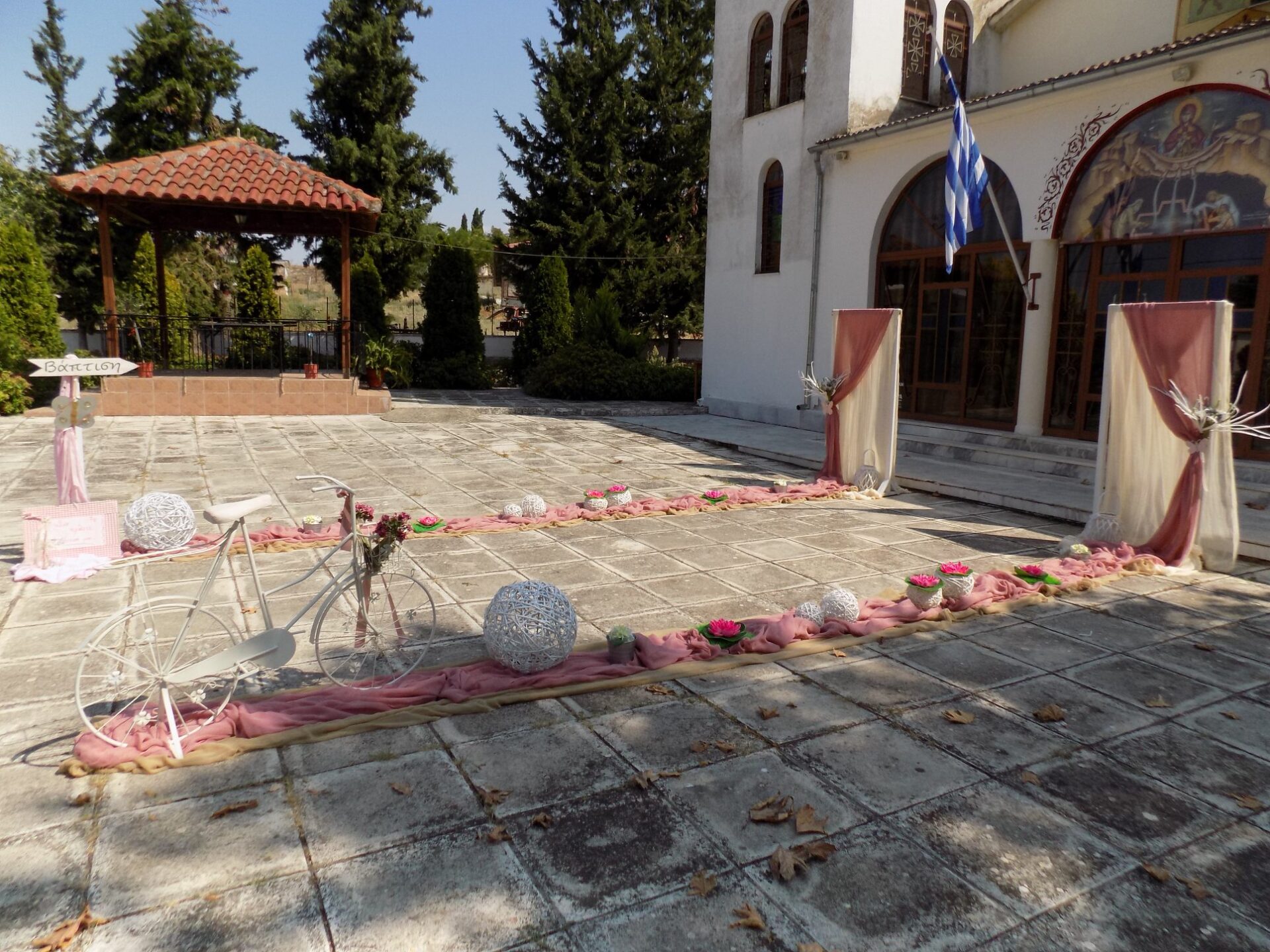 91331296_2933341740042368_7611035949522223104_o ΔΙΑΚΟΣΜΗΣΗ ΒΑΠΤΙΣΗΣ ΜΕ ΠΕΤΑΛΟΥΔΕΣ & ΝΟΥΦΑΡΑ - Image 14