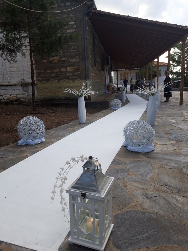91986734_2932999983409877_2853814710866804736_o ΔΙΑΚΟΣΜΗΣΗ ΓΑΜΟΥ ΣΤΑ ΔΕΝΔΡΑ ΦΑΡΣΑΛΩΝ - Image 10