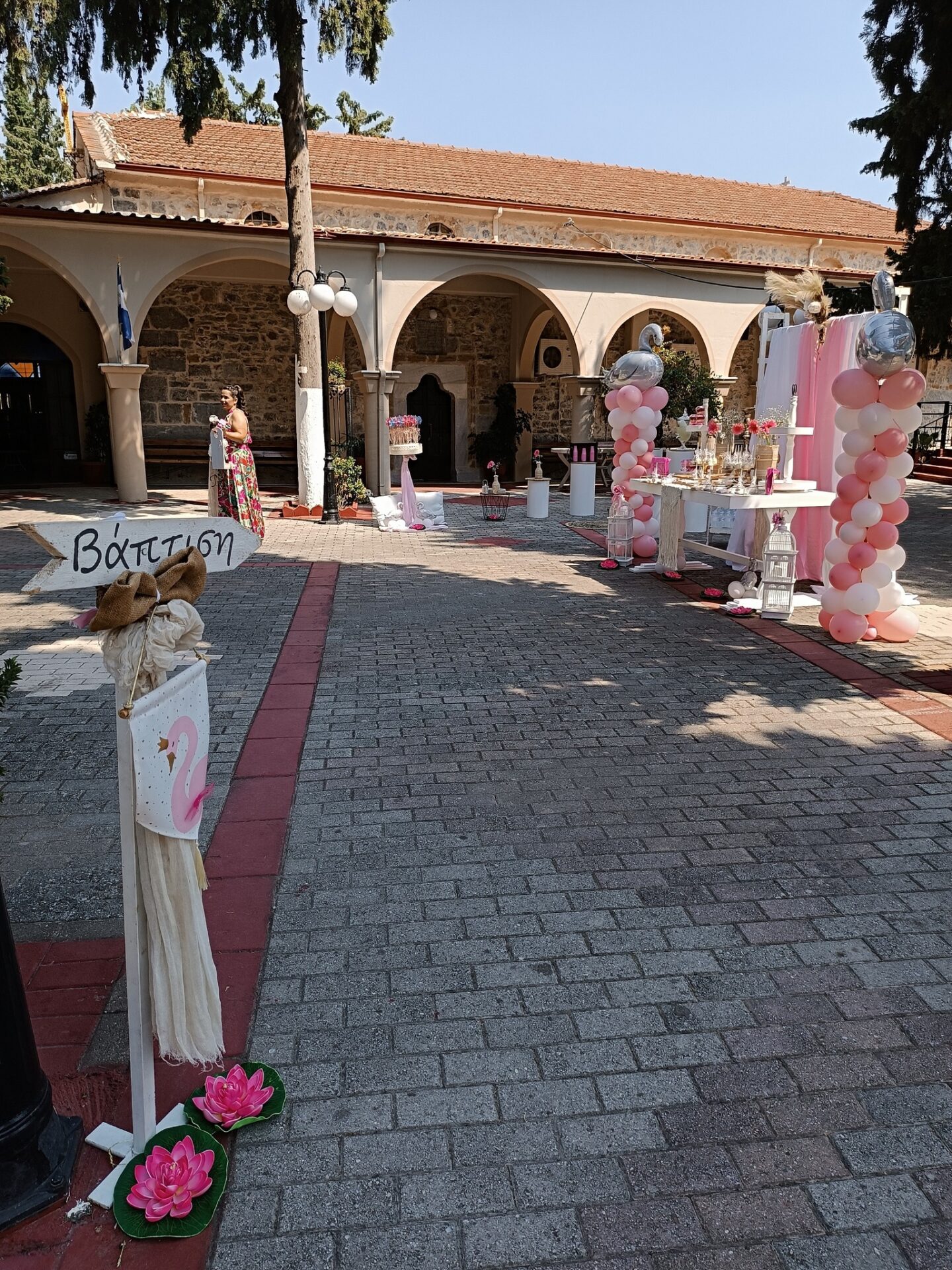 375042457_6292053714253376_1243148491503992893_n SWEETS FLOWERS AND SWANS ΓΙΑ ΤΗΝΒΑΠΤΙΣΗ ΤΗΣ ΝΙΚΟΛΕΤΑΣ - Image 9